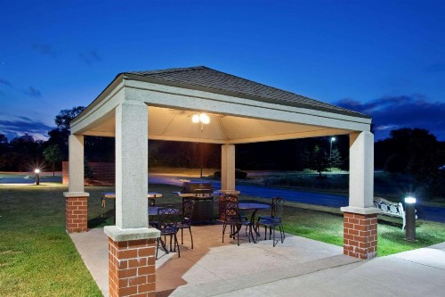Sonesta Simply Suites Chicago Naperville - image 23