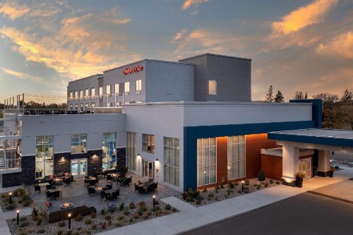 Hampton Inn Warroad Mn - image 12