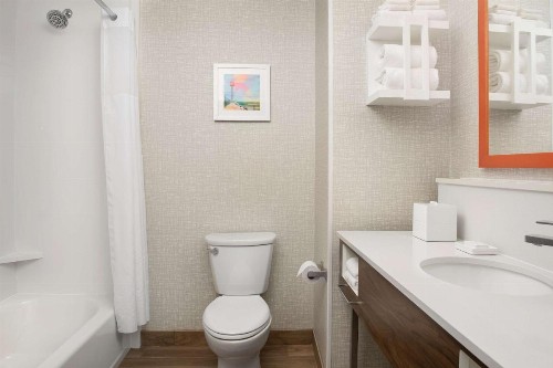 Hampton Inn Warroad Mn - image 2