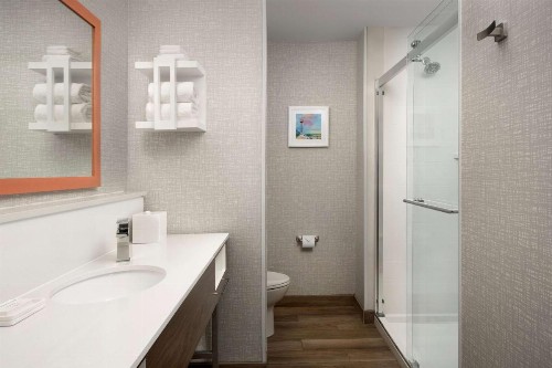 Hampton Inn Warroad Mn - image 32