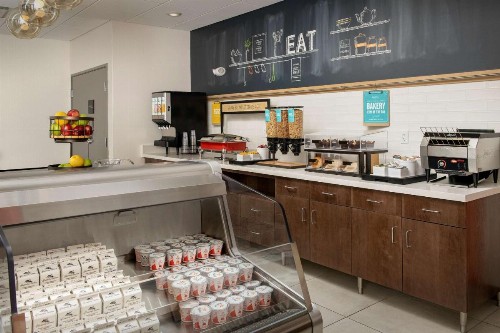 Hampton Inn Warroad Mn - image 4