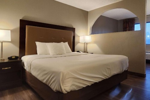 America Best Value Inn and Suites Warsaw - image 13
