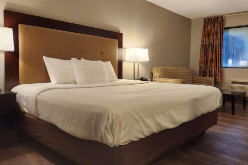 America Best Value Inn and Suites Warsaw - image 15