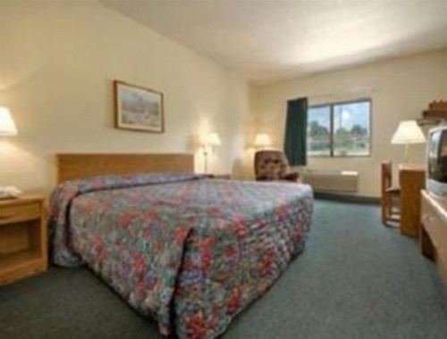 Warsaw Lodging - image 19