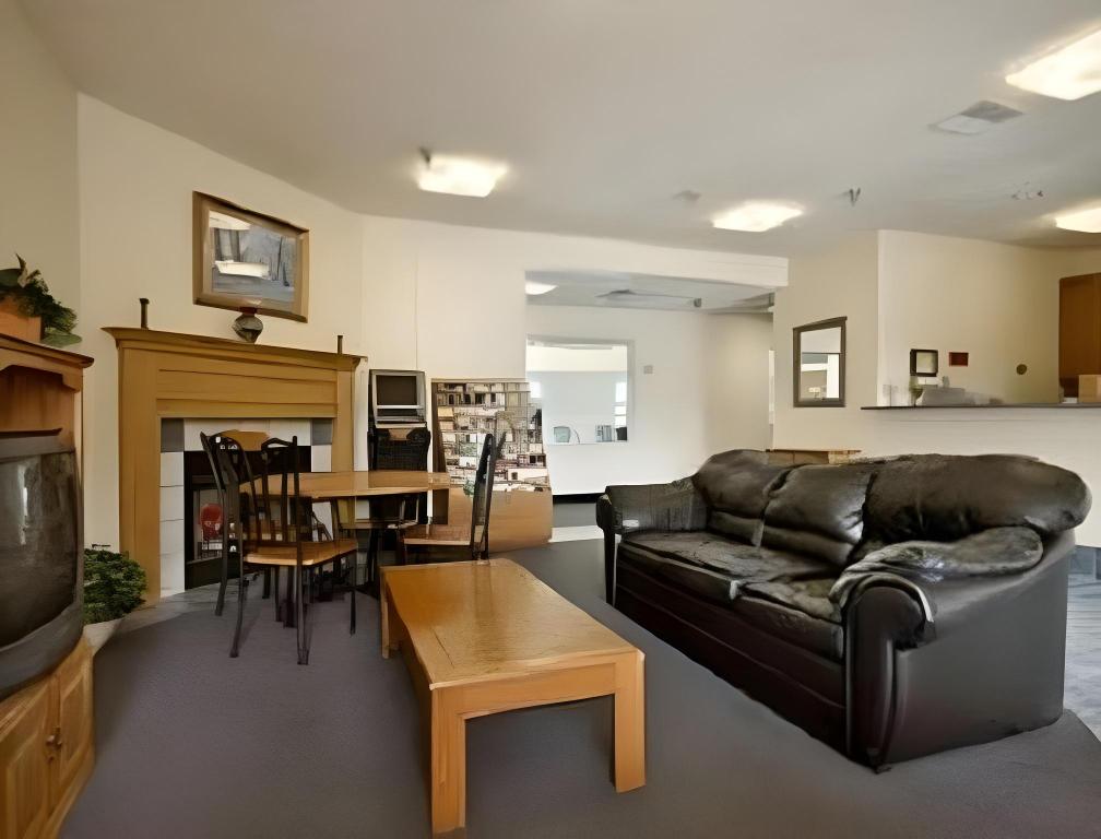 Warsaw Lodging - image 4
