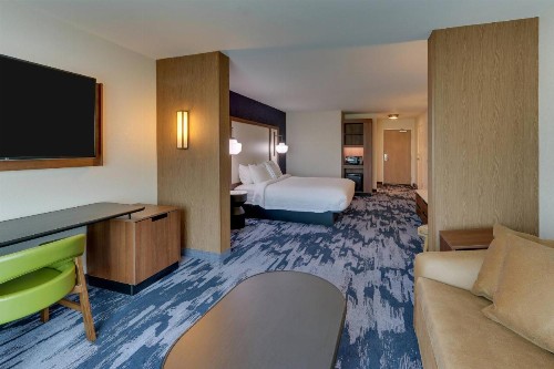 Fairfield Inn and Suites Warsaw - image 20