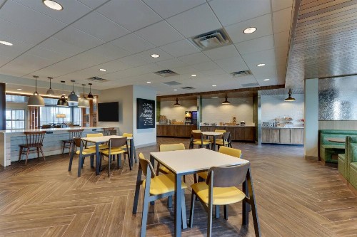 Fairfield Inn and Suites Warsaw - image 27