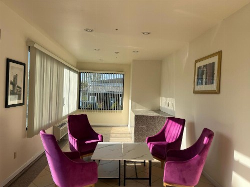 Warwick Motel & Suites