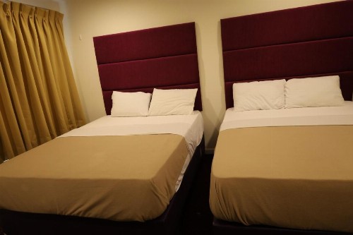 Warwick Motel & Suites - image 11