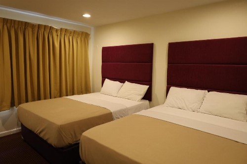 Warwick Motel & Suites - image 12