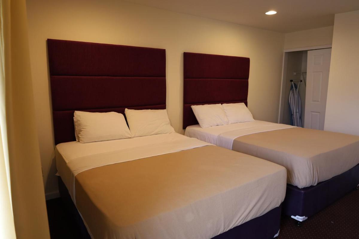 Warwick Motel & Suites - image 3