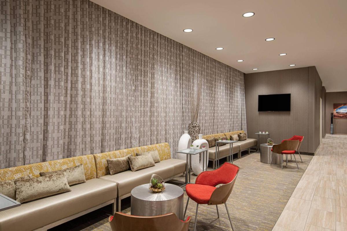 SpringHill Suites by Marriott St. George Washington - image 7