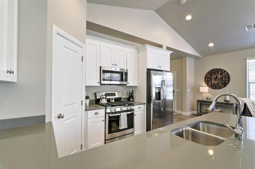 Modern Washington Townhome- 6 Mi From Red Cliffs! - image 4
