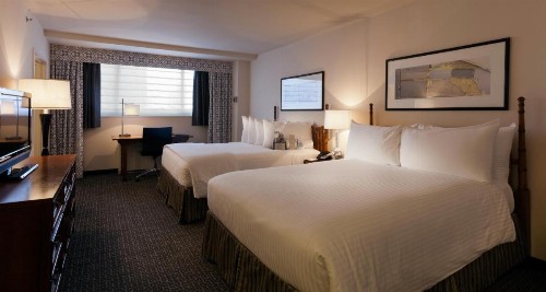 State Plaza Hotel - image 7