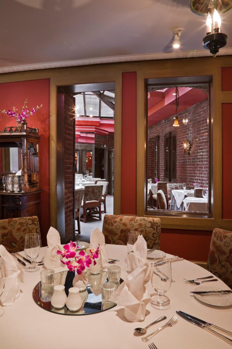 Henley Park Hotel - image 7