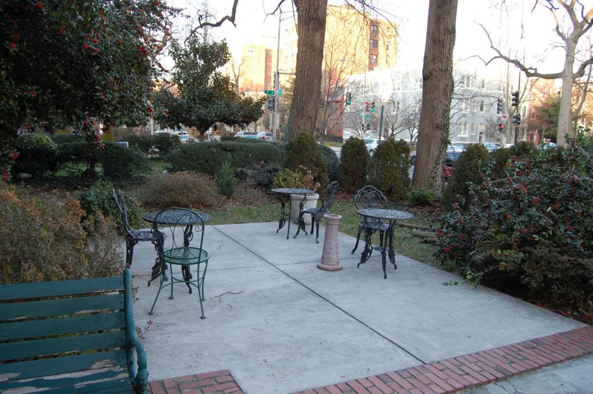 Windsor Inn - image 7