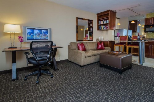Beacon Hotel & Corporate Quarters - image 8