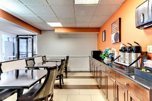 Motel 6-Washington DC - image 7