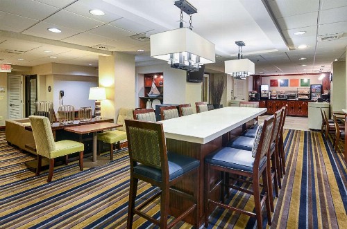 Comfort Inn Downtown DC/Convention Center - image 2