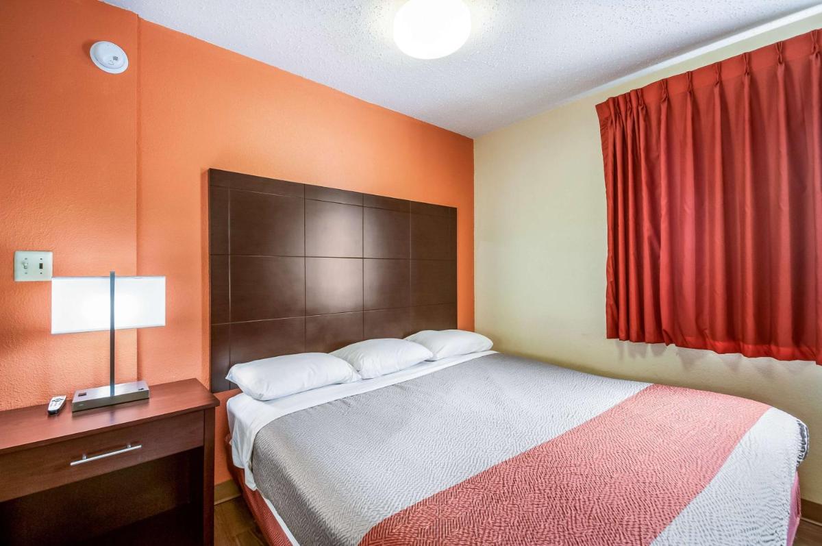 Motel 6-Washington DC - Convention Center - image 6
