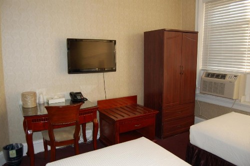 The Baron Hotel - image 8
