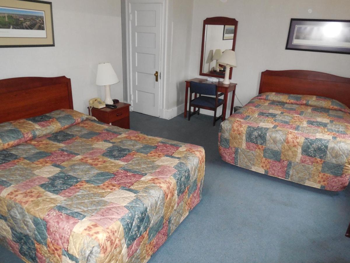 Hotel Harrington - image 6