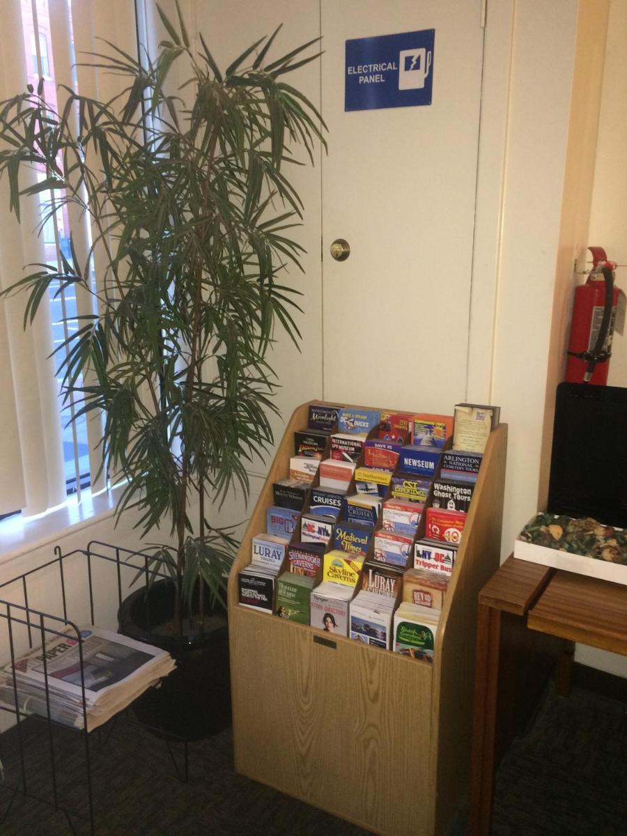 DC International Hostel 1 - image 3