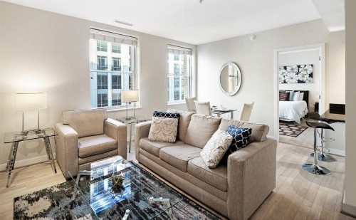 Global Luxury Suites at The White House - image 10