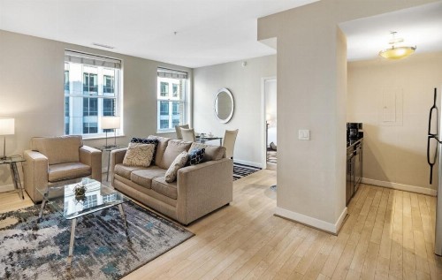 Global Luxury Suites at The White House - image 9