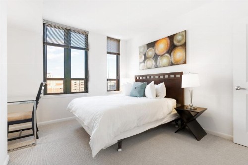 Global Luxury Suites at The Convention Center - image 10