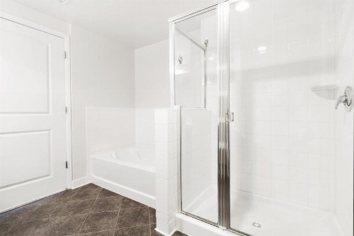 Global Luxury Suites at The Convention Center - image 12