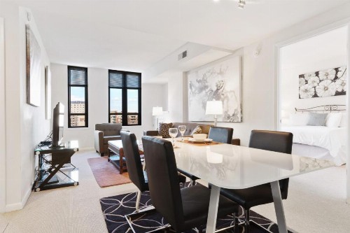 Global Luxury Suites at The Convention Center - image 7