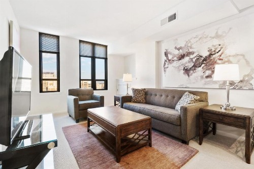 Global Luxury Suites at The Convention Center - image 8