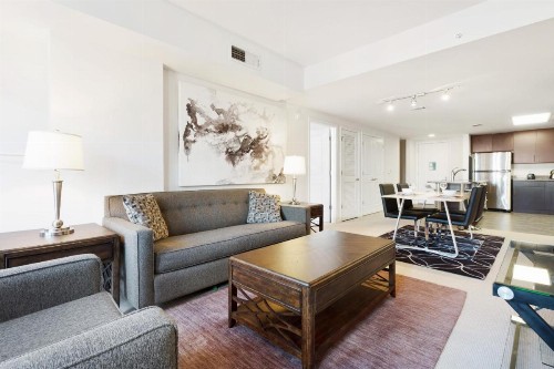 Global Luxury Suites at The Convention Center - image 9