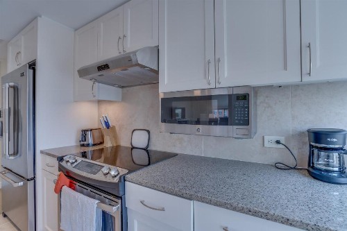 Heaven on Washington Fully Furnished Apartments - image 6
