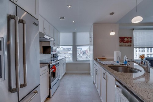 Heaven on Washington Fully Furnished Apartments - image 8