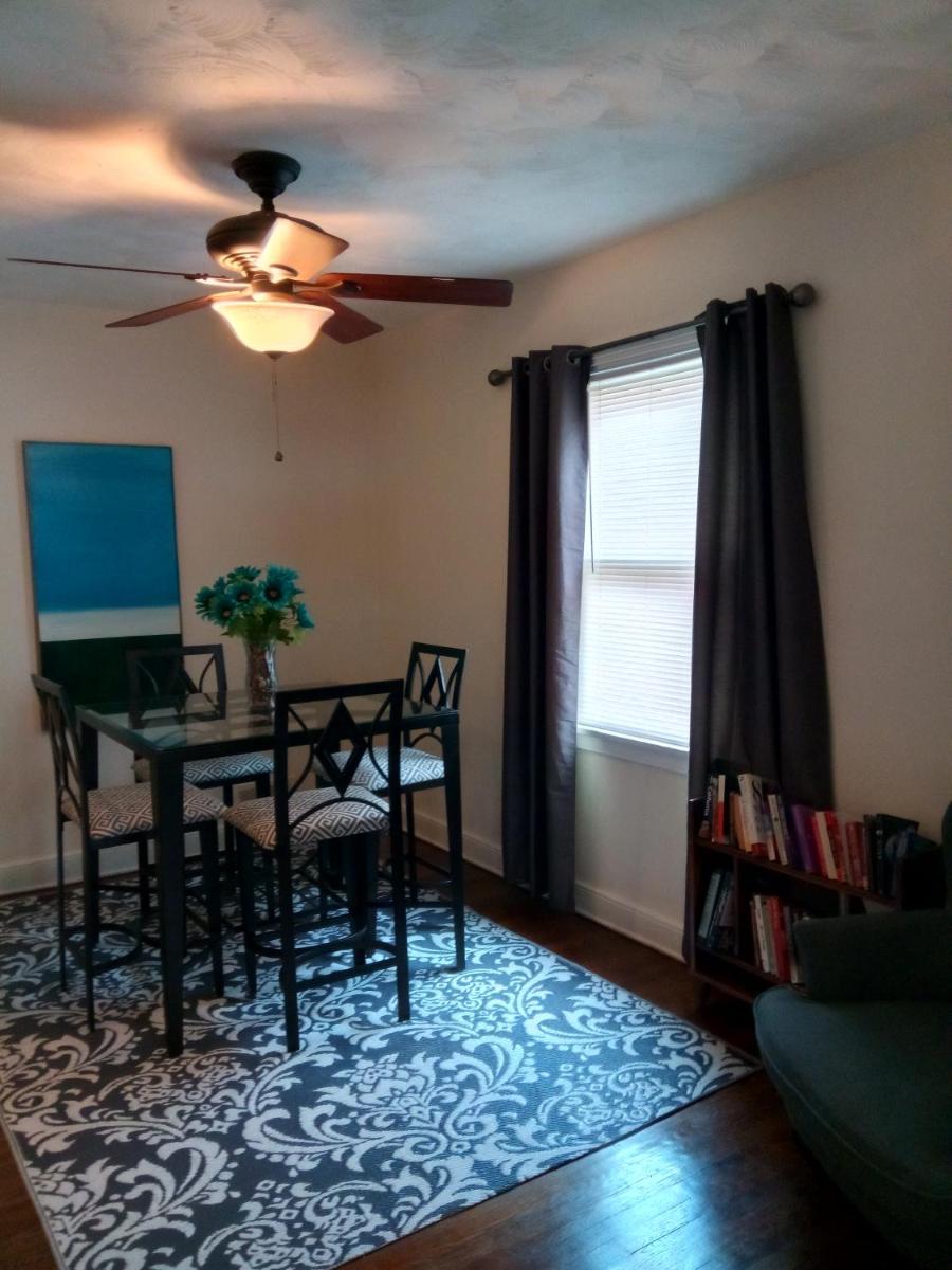 Quiet Three Story House in Fort Dupont - image 7