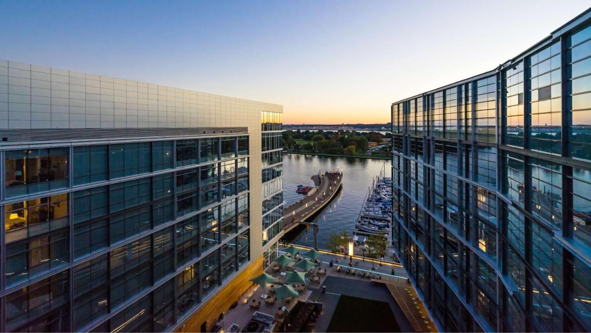 Hyatt House Washington DC/The Wharf - image 2