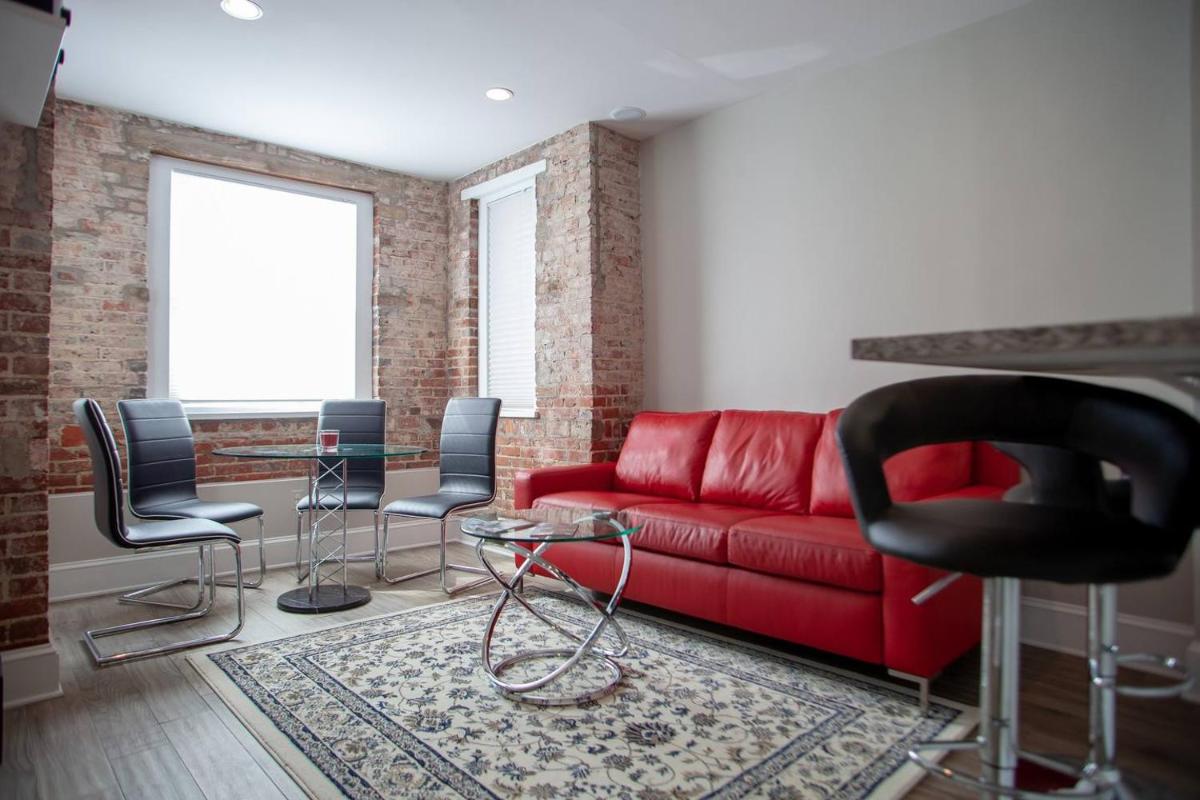 Apt ideally situated in DC walk to metro Dupont Logan & monuments! - main image