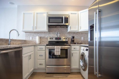 Apt ideally situated in DC walk to metro Dupont Logan & monuments! - image 10