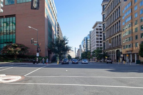 Apt ideally situated in DC walk to metro Dupont Logan & monuments! - image 3