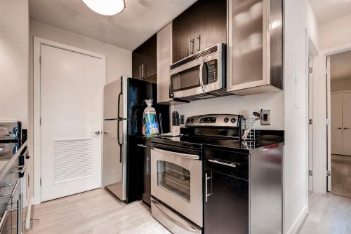 Churchill Living Woodward Building - image 5