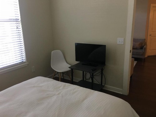 Mt Vernon Square Station Apartments - image 1