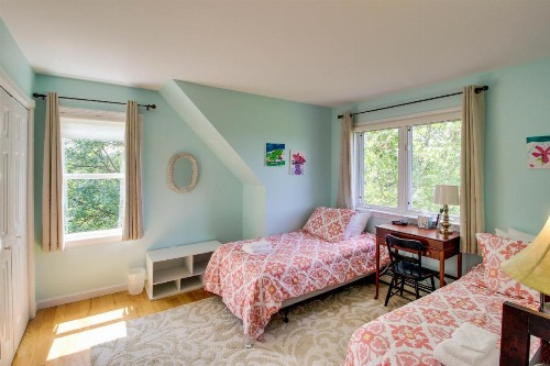 Green Mountain Manor - image 12
