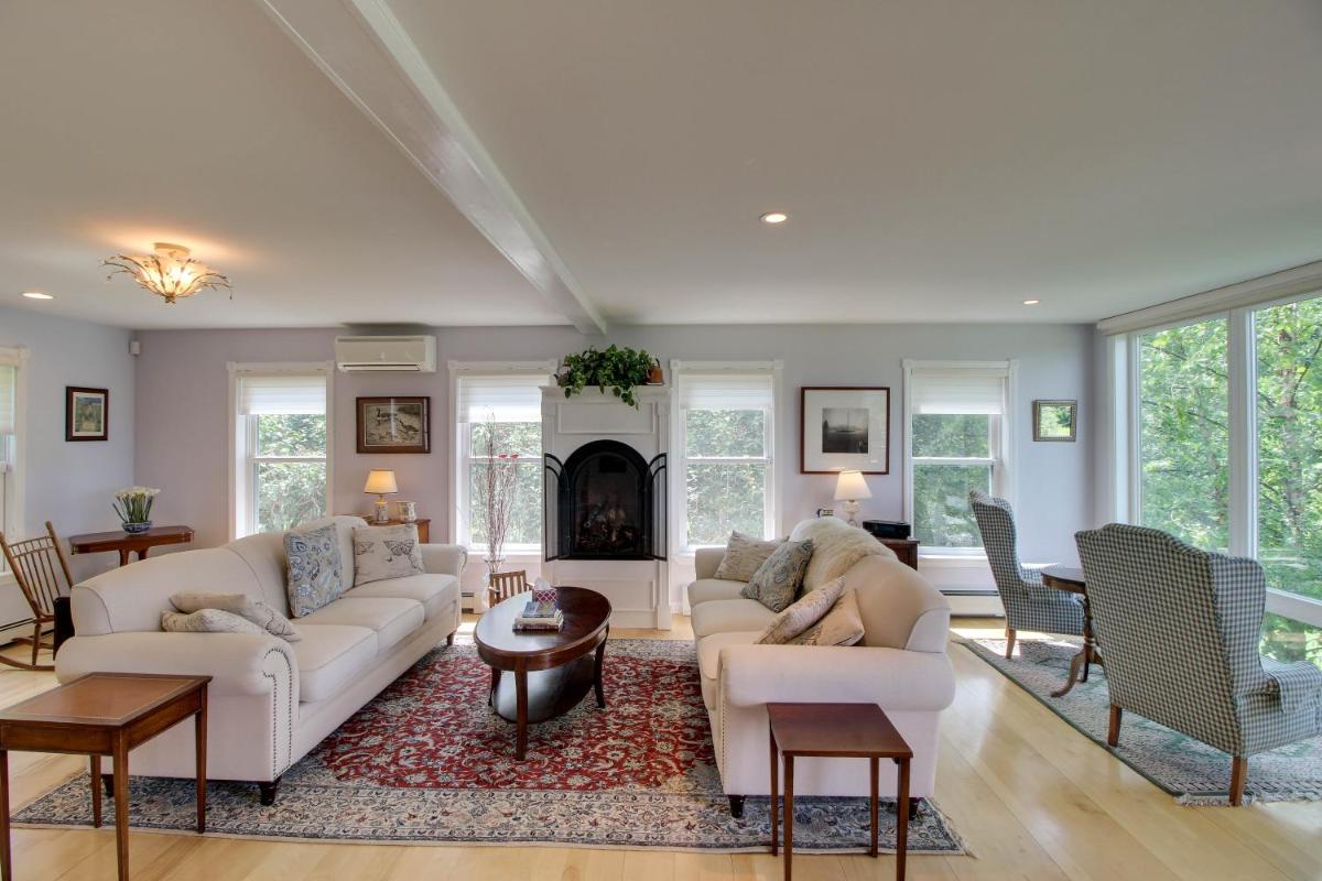 Green Mountain Manor - image 5