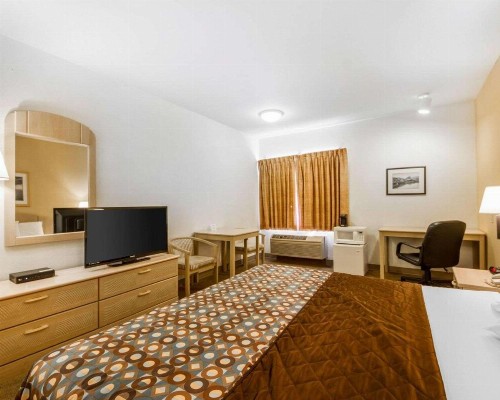 Rodeway Inn Watsonville - image 11