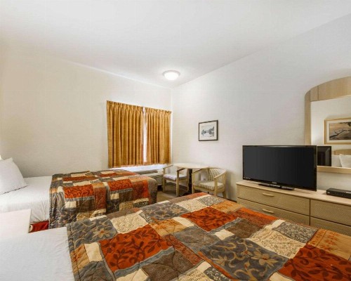 Rodeway Inn Watsonville - image 16