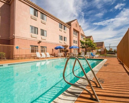 Rodeway Inn Watsonville - image 22