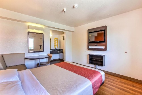 Motel 6-Watsonville CA - Monterey Area - image 40