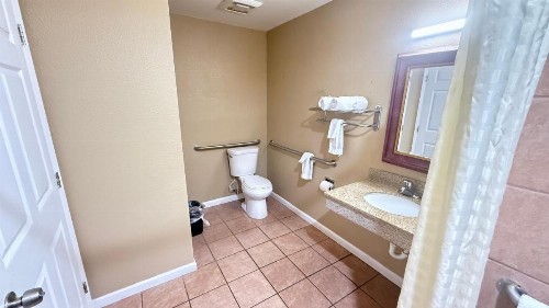 Valley Inn - image 28
